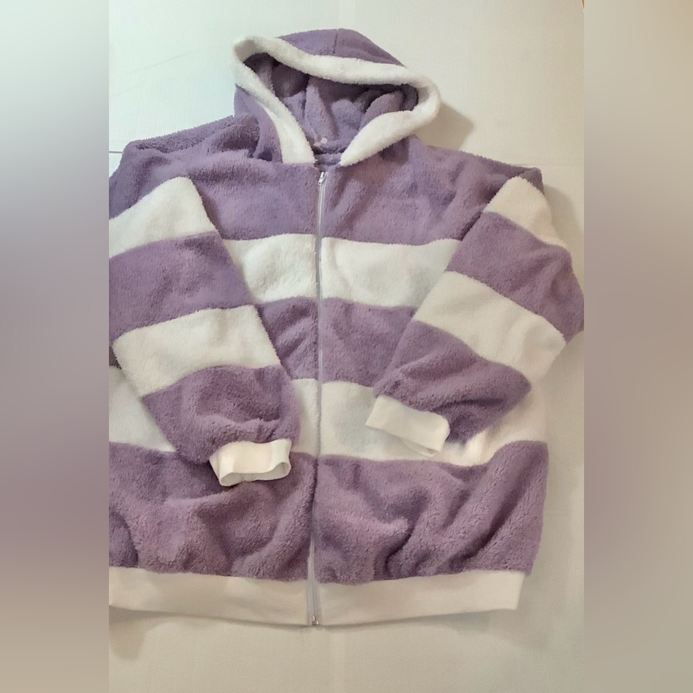 NWOT. Hooded Plush Jacket.    Size 5X